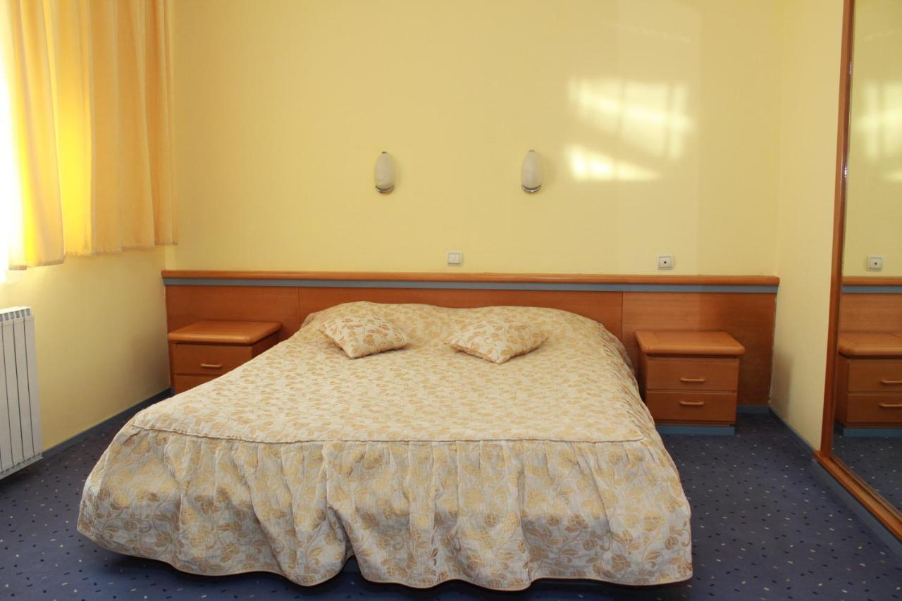 Hotel Prezident Palić Zewnętrze zdjęcie