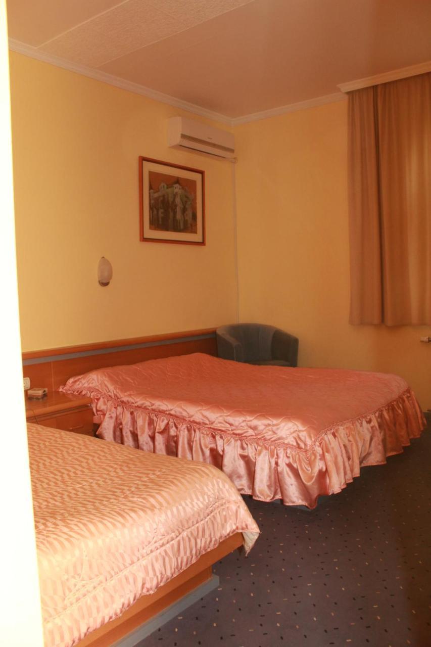 Hotel Prezident Palić Zewnętrze zdjęcie