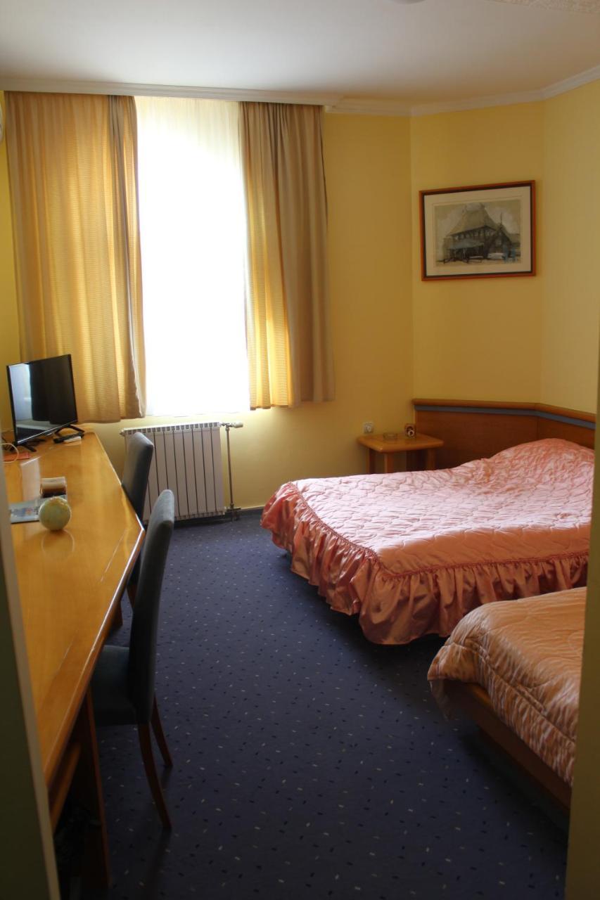 Hotel Prezident Palić Zewnętrze zdjęcie